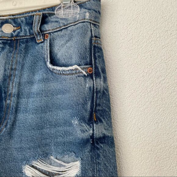 Zara Woman's The 90’s Bermuda Distressed High Waisted Denim Jean Shorts Size‎ 2 - Picture 5 of 12